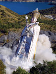 statue de la secte du Mandarom (destruction).jpg
