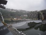 Construction de la passerelle Florence Arthaud dans le nouveau quartier lyonnais de la Confluence