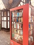 Bücherschrank