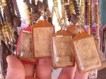 1280px-Thai_buddhist_amulets.jpg
