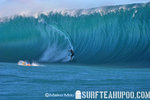 Vague à l'entrée du lagon<br />à Teahupoo